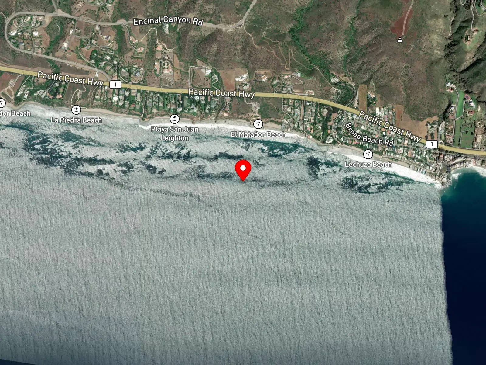 Map of El Matador State Beach showing the bluff-top lot, the stairway, and the sea stacks