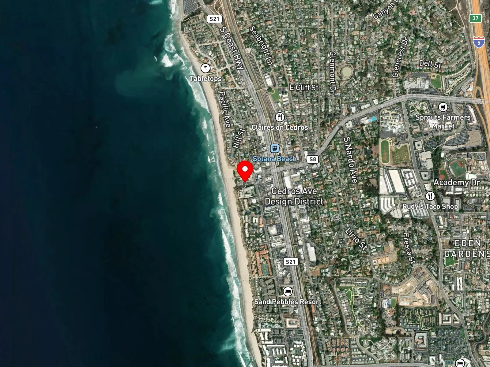 Map of Fletcher Cove Beach Park showing Plaza Street, Sierra Avenue, and the Solana Beach bluff